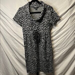 🏷️Perceptions Black and White Mini Dress (Bundled Price, BIN3)